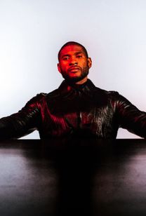 USHER - Artist Photo